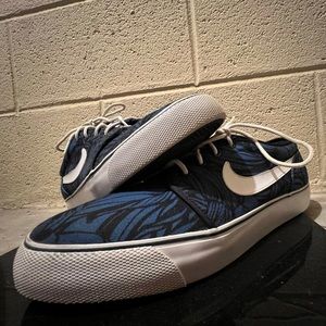 Nike SB Tropical Sneakers